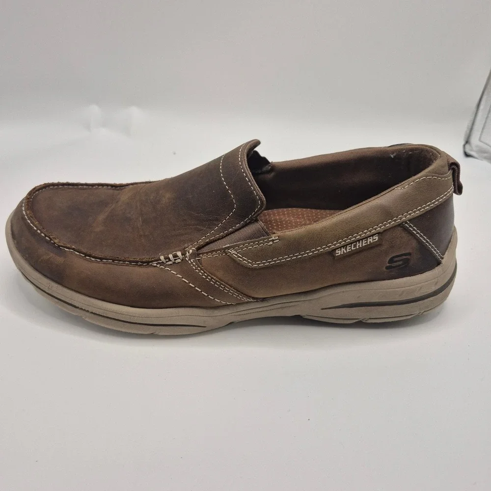 Skechers relaxed fit